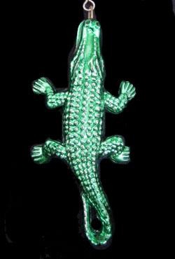 Metallic Green Alligator Earrings 