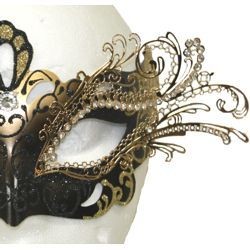 Papier Mache Masks: Black and Gold Venetian Mask