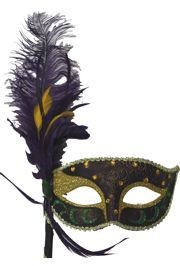 Feather Masks: Purple masquerade mask with ostrich feather